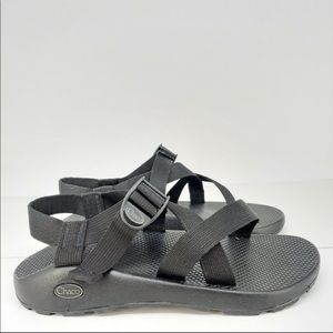 Mens chacos